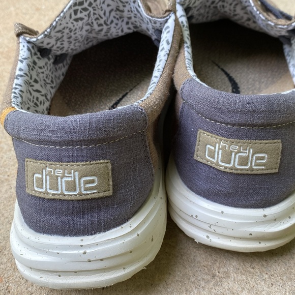 Men’s Hey Dude size 12 - Picture 4 of 6